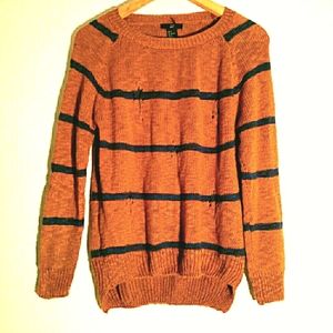 H&M sweater brown striped distressed